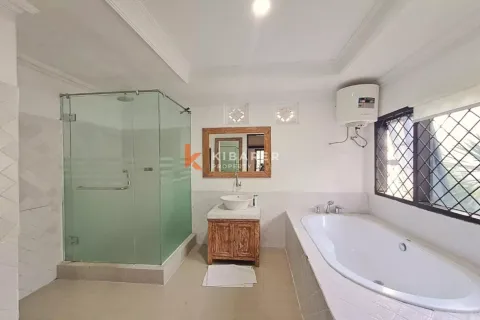 3 bedrooms Villa in Badung, Indonesia No. 12090 24