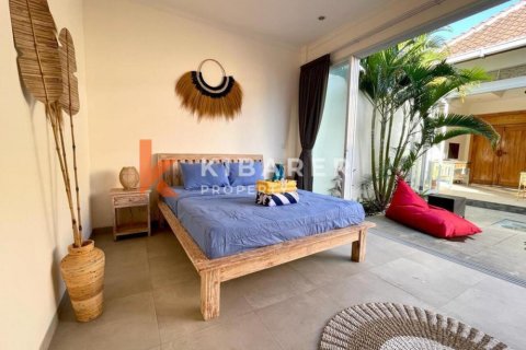 2 bedrooms Villa in Kerobokan, Badung, Indonesia No. 12578 6