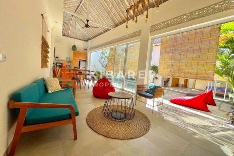 2 bedrooms Villa in Kerobokan, Badung, Indonesia No. 12578 4