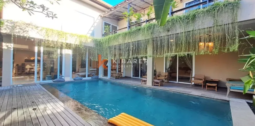 5 bedrooms Villa in Seminyak, Badung, Indonesia No. 12575