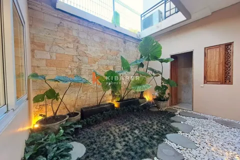 5 bedrooms Villa in Seminyak, Badung, Indonesia No. 12575 6