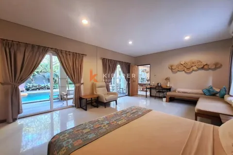 5 bedrooms Villa in Seminyak, Badung, Indonesia No. 12575 16