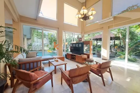 5 bedrooms Villa in Seminyak, Badung, Indonesia No. 12575 12