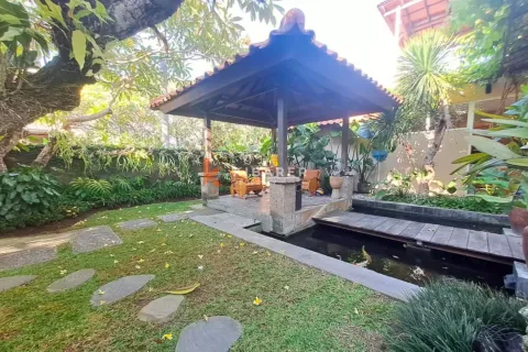 5 bedrooms Villa in Seminyak, Badung, Indonesia No. 12575 3