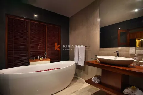 5 bedrooms Villa in Jimbaran, Badung, Indonesia No. 12576 15