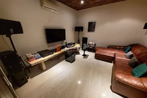 5 bedrooms Villa in Jimbaran, Badung, Indonesia No. 12576 29