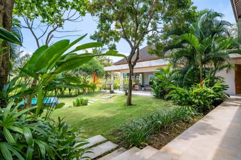 5 bedrooms Villa in Canggu, Badung, Indonesia No. 12577 25