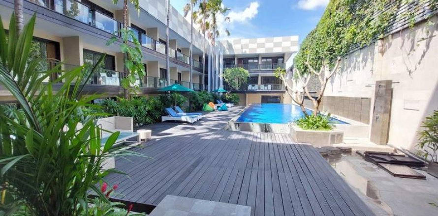 50 bedrooms Hotel in Kuta, Badung, No. 9011