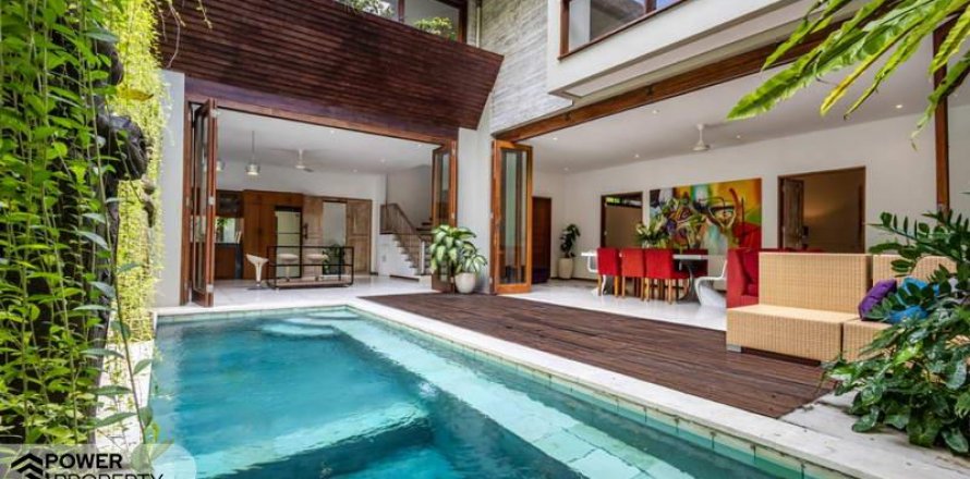 13 bedrooms Hotel in Canggu, Badung,  No. 8952