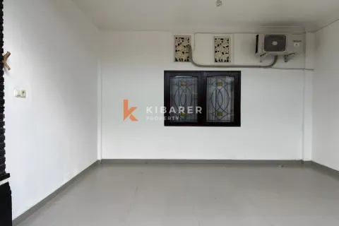 5 bedrooms Villa in Denpasar, Indonesia No. 12270 2