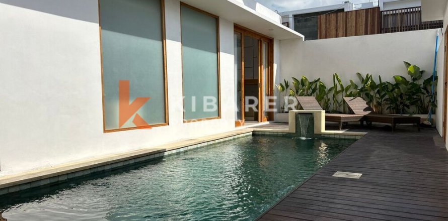 2 bedrooms Villa in Kerobokan, Badung, Indonesia No. 12273