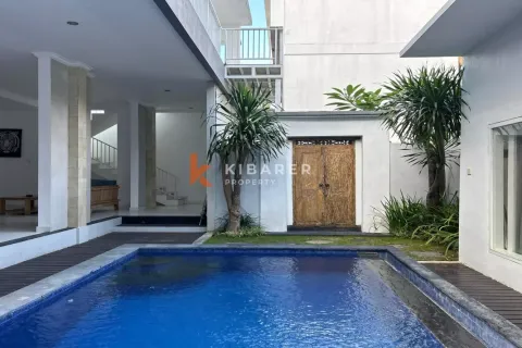 3 bedrooms Villa in Tibubeneng, Badung, Indonesia No. 12271 4