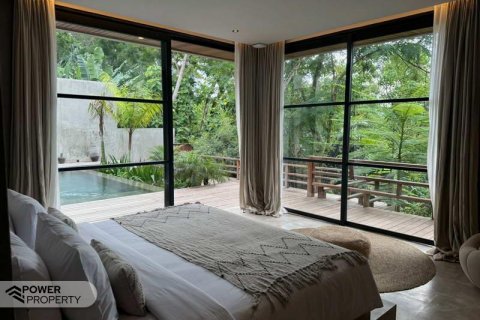 Вилла с 3 спальнями в Kerobokan, Бадунг,  № 8954 9