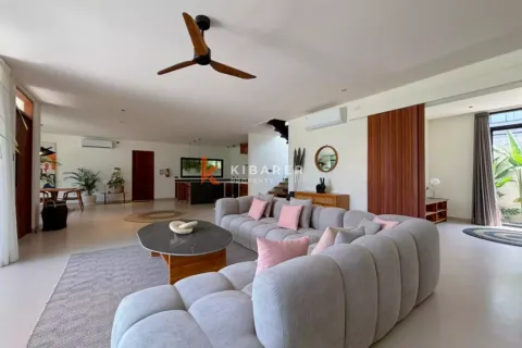 3 bedrooms Villa in Badung, Indonesia No. 12366 6