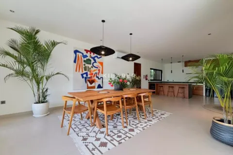 3 bedrooms Villa in Badung, Indonesia No. 12366 21