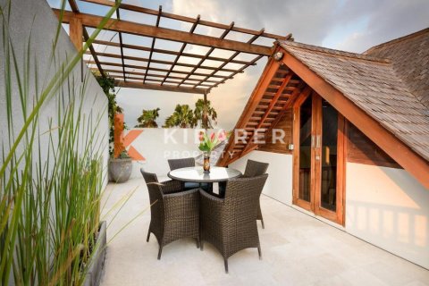 3 bedrooms Villa in Canggu, Badung, Indonesia No. 12360 11