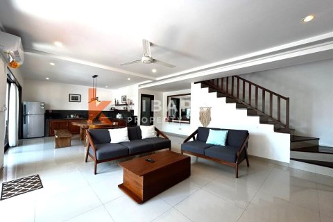 3 bedrooms Villa in Canggu, Badung, Indonesia No. 12360 6