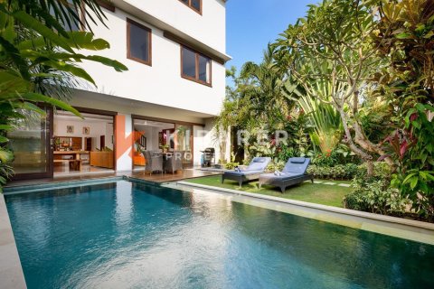 3 bedrooms Villa in Canggu, Badung, Indonesia No. 12360