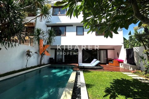 3 bedrooms Villa in Canggu, Badung, Indonesia No. 12360 4