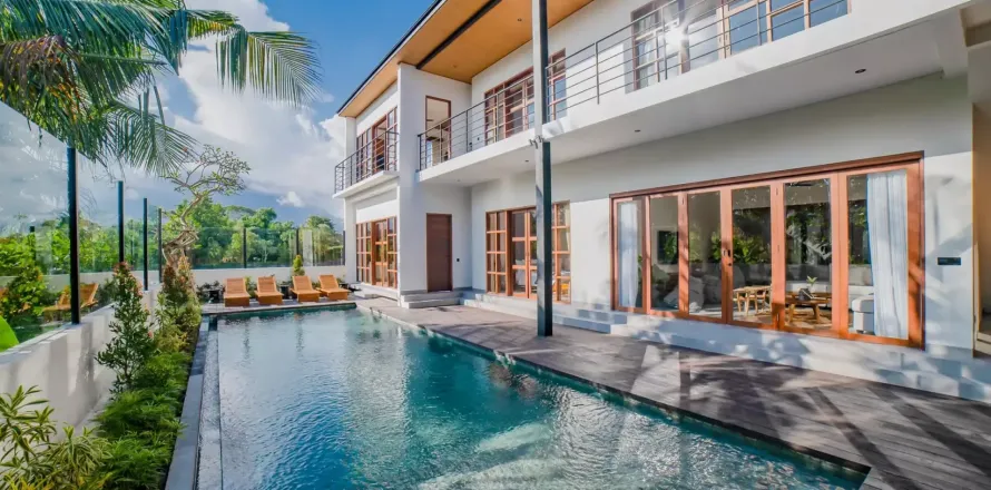 5 bedrooms Villa in Cemagi, Mengwi, Badung, Indonesia No. 10819