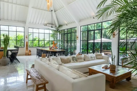 4 bedrooms Villa in Badung, Indonesia No. 11912 7