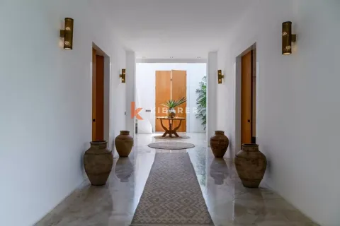 4 bedrooms Villa in Badung, Indonesia No. 11912 9