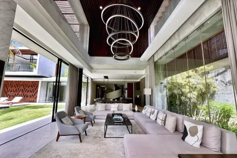 4 bedrooms Villa in Kerobokan, Badung, Indonesia No. 10787 14