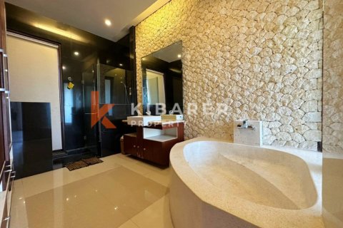 3 bedrooms Villa in Legian, Kuta, Badung, Indonesia No. 12423 10
