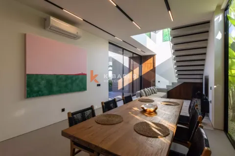 3 bedrooms Villa in Canggu, Badung, Indonesia No. 12420 4