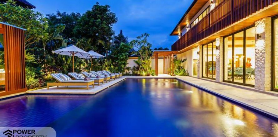 6 bedrooms Villa in Seminyak, Badung,  No. 9039