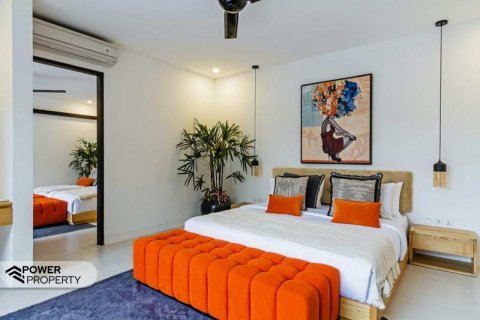 6 bedrooms Villa in Seminyak, Badung,  No. 9039 25