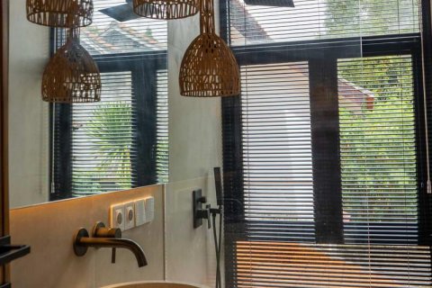 3 bedrooms Villa in South Kuta, Badung,  No. 9042 21