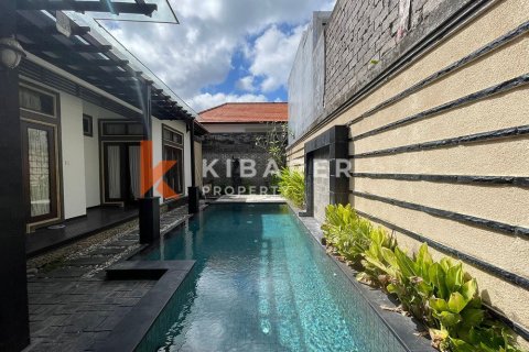 2 bedrooms Villa in Kerobokan, Badung, Indonesia No. 13093 17