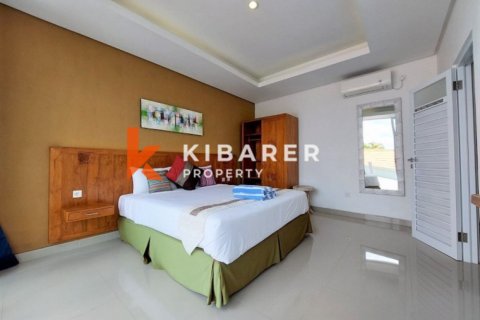 3 bedrooms Villa in Badung, Indonesia No. 13090 14