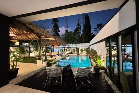 2 bedrooms Villa in Seminyak, Badung, Indonesia No. 12140 11