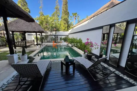 2 bedrooms Villa in Seminyak, Badung, Indonesia No. 12140 2
