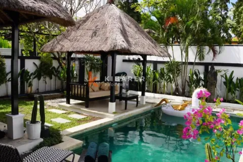 2 bedrooms Villa in Seminyak, Badung, Indonesia No. 12140 12