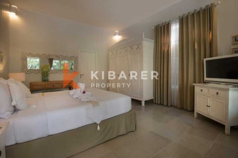 2 bedrooms Villa in Seminyak, Badung, Indonesia No. 12141 12