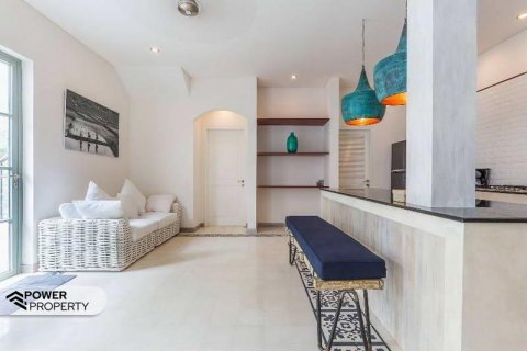 Вилла с 3 спальнями в Seminyak, Бадунг,  № 9132 15