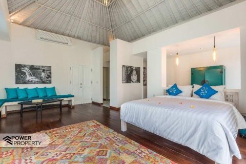 Вилла с 3 спальнями в Seminyak, Бадунг,  № 9132 18