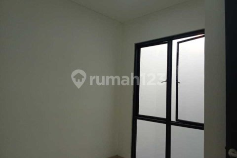 Дом с 4 спальнями в Джакарта,  № 9137 13