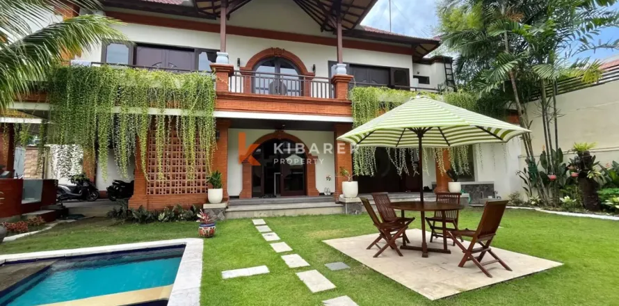 5 bedrooms Villa in Tibubeneng, Badung, Indonesia No. 11932