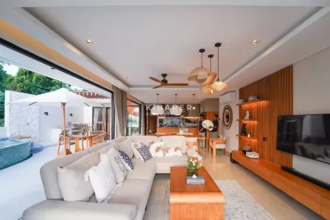 3 bedrooms Villa in South Kuta, Badung, Indonesia No. 11931 7