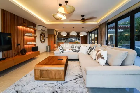 3 bedrooms Villa in South Kuta, Badung, Indonesia No. 11930 5