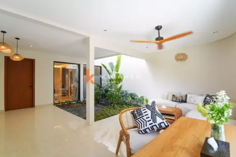 3 bedrooms Villa in South Kuta, Badung, Indonesia No. 11930 6