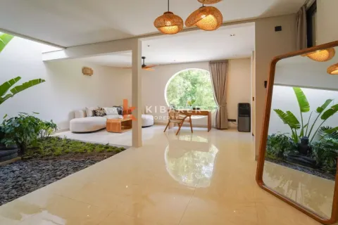 3 bedrooms Villa in South Kuta, Badung, Indonesia No. 11930 9