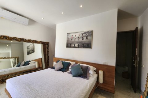 3 bedrooms Villa in Kerobokan, Badung, Indonesia No. 10929 22