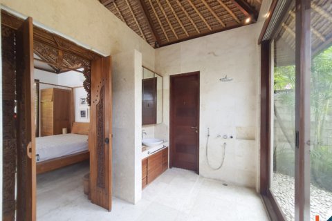 3 bedrooms Villa in Kerobokan, Badung, Indonesia No. 10929 25