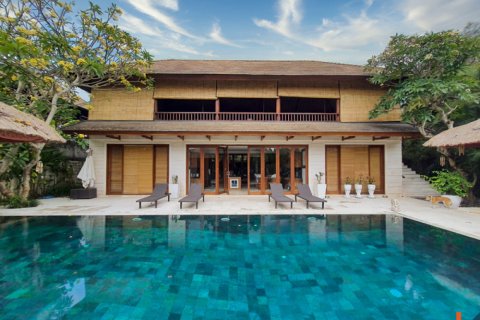 3 bedrooms Villa in Kerobokan, Badung, Indonesia No. 10929 3