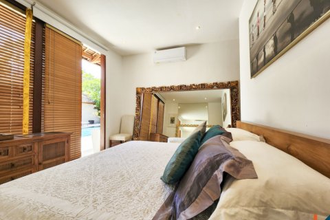 3 bedrooms Villa in Kerobokan, Badung, Indonesia No. 10929 23